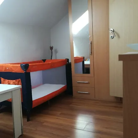 Travnik, Donja Mahala 5 *
