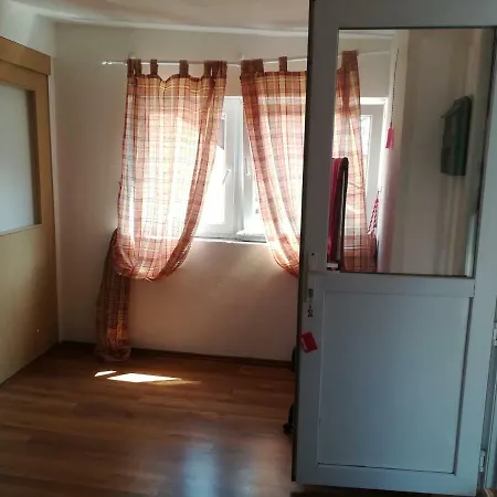 Travnik, Donja Mahala 5 Апартаменты *